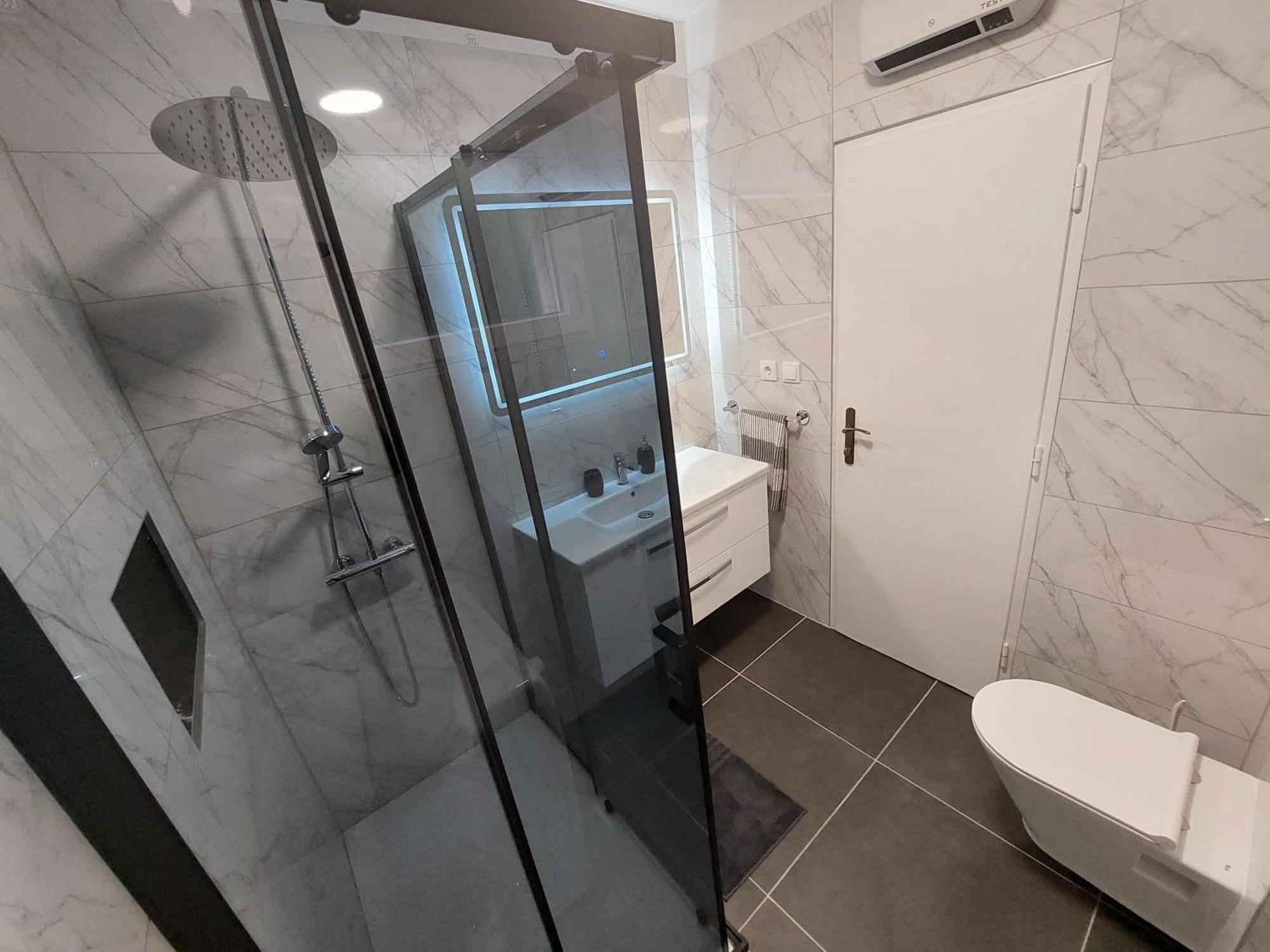 Apartmani Matija Макарска Екстериор снимка