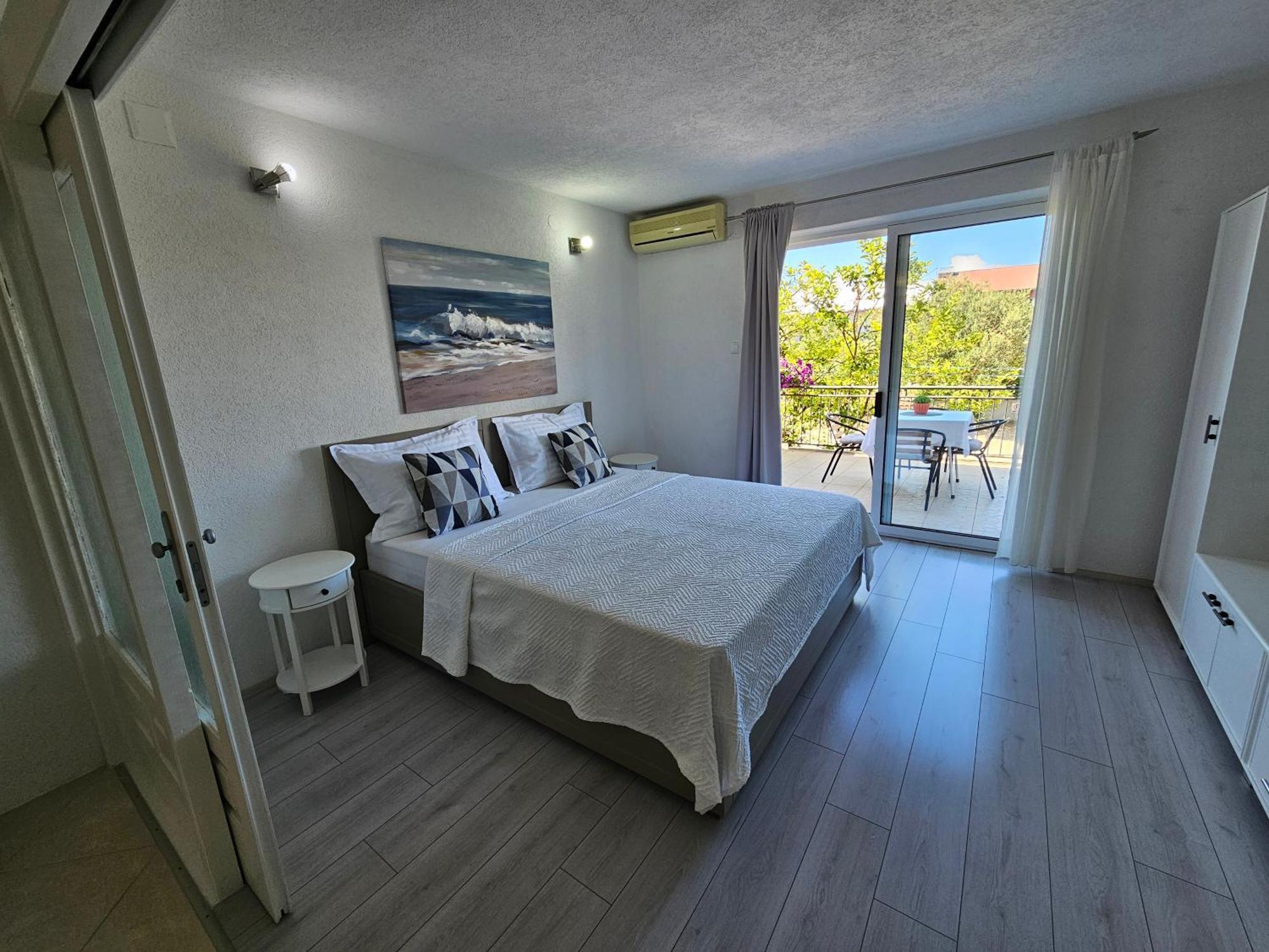 Apartmani Matija Макарска Екстериор снимка
